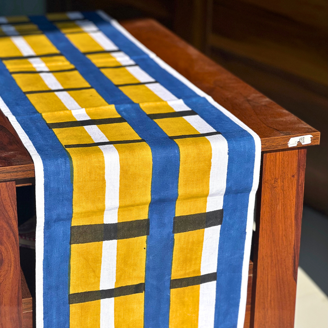 Kirei Table Runner - 33 cm × 208 cm