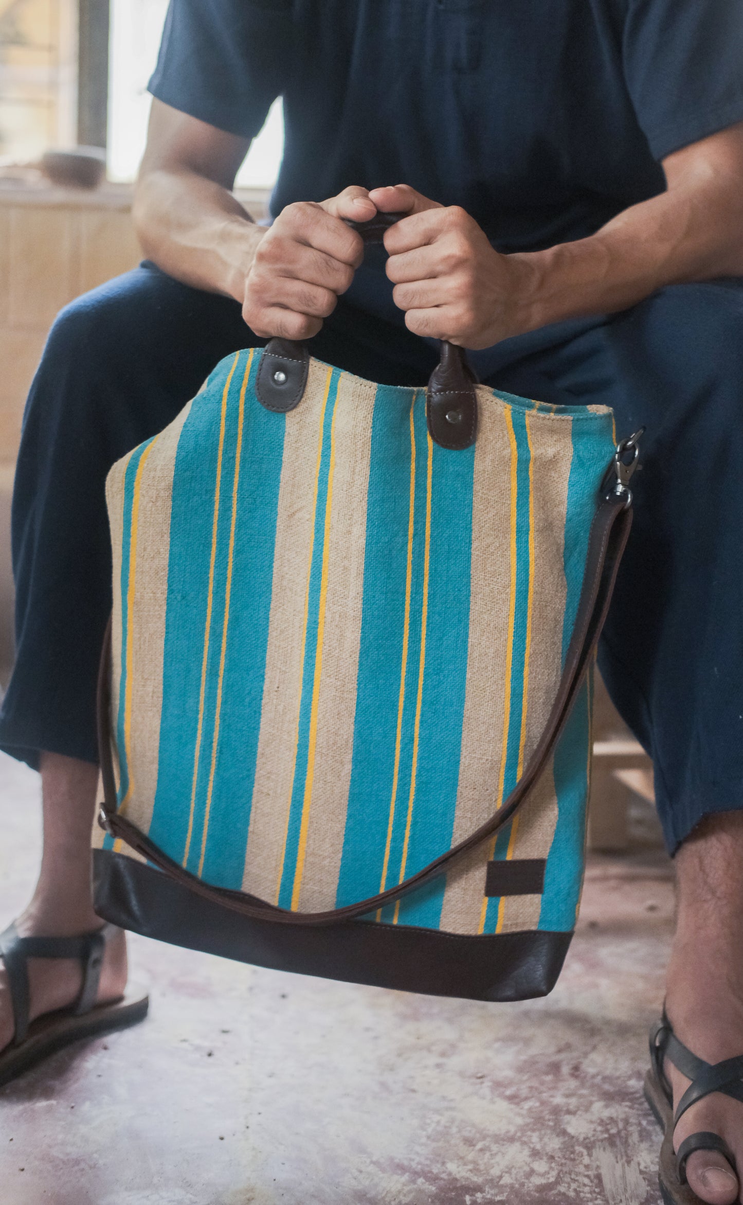 The Striped Forager Bag – Håndvevd strandveske og markedsnett i naturfiber