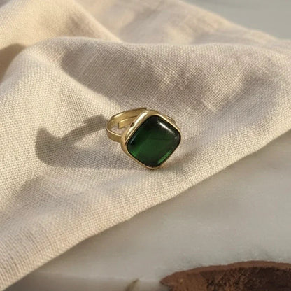 Nyoka Ring