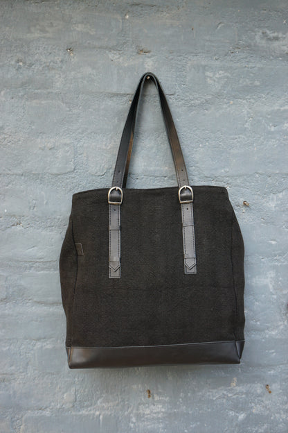 Kalaa Bass Tote | Håndlaget Totebag i Jute | Bærekraftig Indisk Håndverk